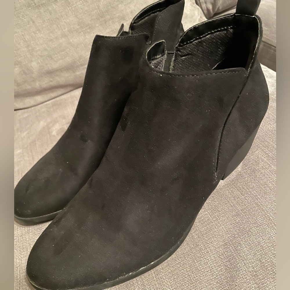 American Eagle Suede Ankle Boots Size 12W Black